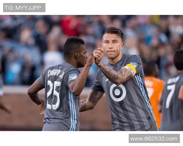 明尼苏达连与达拉斯的精彩对决展现球队实力与战术较量