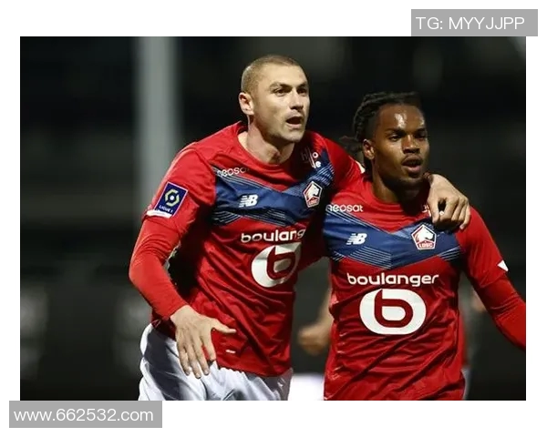 斯特拉斯与里尔激战正酣谁能在法甲赛场上笑到最后