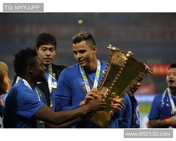 泊斯光荣与上海申花激战正酣谁能在这场较量中笑到最后 泊斯光荣与上海申花激战正酣谁能在这场较量中笑到最后