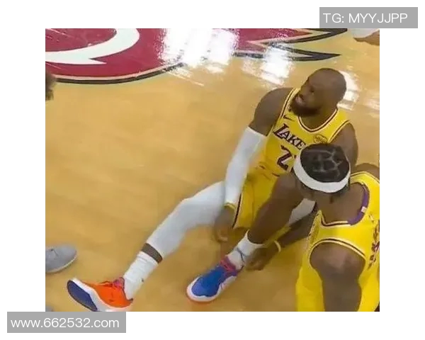 湖人对阵骑士精彩比赛完整回放重温经典瞬间与精彩时刻 湖人对阵骑士精彩比赛完整回放重温经典瞬间与精彩时刻