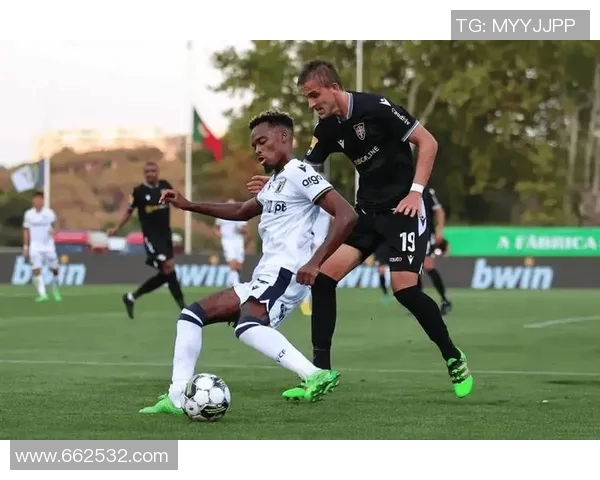 艾维斯与吉马良斯激战正酣谁能在这场对决中笑到最后