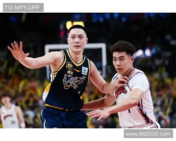 上海男篮与火箭精彩对决录像回顾全场精彩瞬间与战术分析 上海男篮与火箭精彩对决录像回顾全场精彩瞬间与战术分析