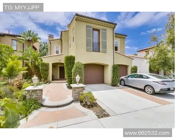 加州尔湾与夏威夷的文化碰撞与生活方式对比分析