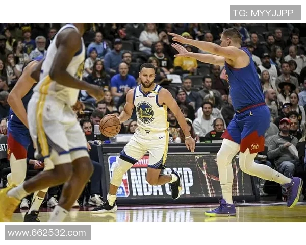 勇士与掘金精彩对决回顾NBA赛季4月3日的激烈战况分析